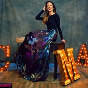 Jana Kramer - List pictures