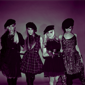 Jada - List pictures