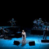 Cesaria Evora - List pictures