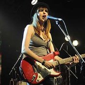 Deborah De Corral - List pictures