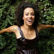 La Yegros - List pictures