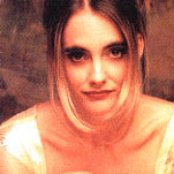 Abra Moore - List pictures