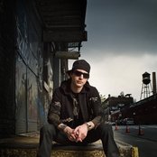 Kevin Rudolf - List pictures