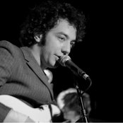 Albert Hammond, Jr. - List pictures