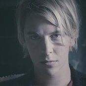Tom Odell - List pictures