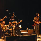 Los Hermanos - List pictures