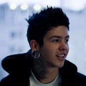 T. Mills - List pictures