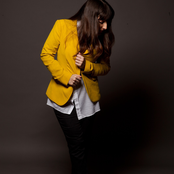 Clarice Falcão - List pictures