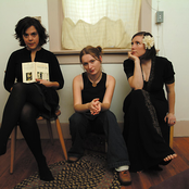 Be Good Tanyas - List pictures