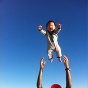 J-lie - List pictures