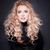 Lian Ross - List pictures