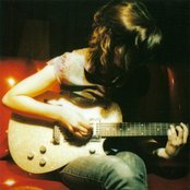 Angel Deradoorian - List pictures