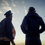 Flight Facilities - List pictures