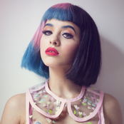 Melanie Martinez - List pictures
