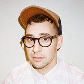 Bleachers - List pictures