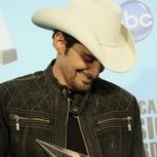 Brad Paisley - List pictures