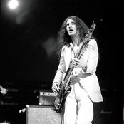 Geddy Lee - List pictures
