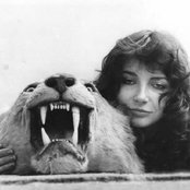 Kate Bush - List pictures