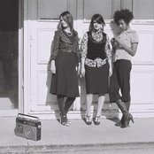 Uh Huh Her - List pictures