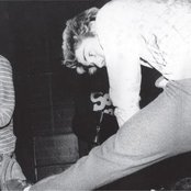 Crisis - List pictures