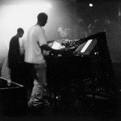 U.v.x. - List pictures