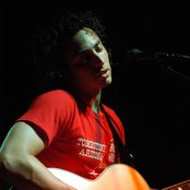 Keaton Simons - List pictures