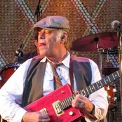 Kim Larsen - List pictures