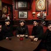 Street Dogs - List pictures