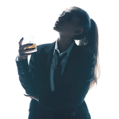 Ariana Grande - List pictures
