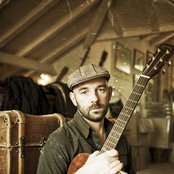 Frankie Chavez - List pictures