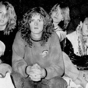 Dark Throne - List pictures