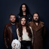 Gold - List pictures