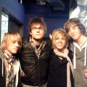 Stereo Skyline - List pictures