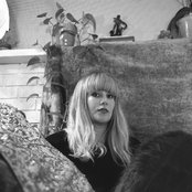 White Poppy - List pictures