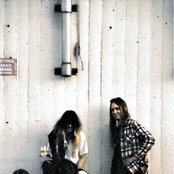 Black Bananas - List pictures