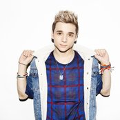 Elyar Fox - List pictures