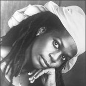 Judy Mowatt - List pictures