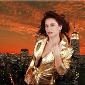 Vicky Larraz - List pictures