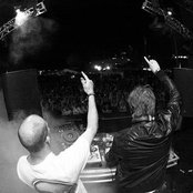 Hybrid - List pictures