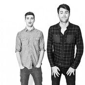 The Chainsmokers - List pictures