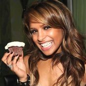 Melody Thornton - List pictures