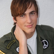 Kendall Schmidt And Logan Henderson - List pictures