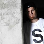 Dj Shadow - List pictures
