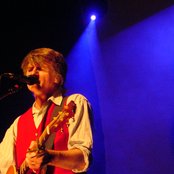 Neil Finn - List pictures