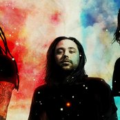 Smile Empty Soul - List pictures