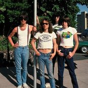 The Ramones - List pictures