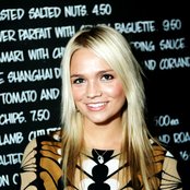 Stephanie Mcintosh - List pictures