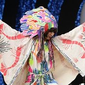 Karen O & The Kids - List pictures