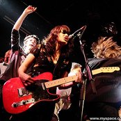 Blood Red Shoes - List pictures