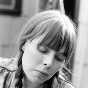 Joni Mitchell - List pictures